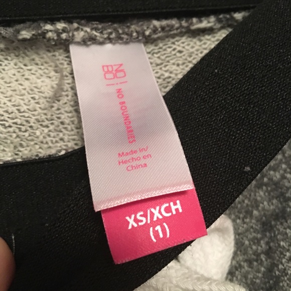 SOLD // NWOT Skull Printed Leisure/Gym Shorts ☠️ - Picture 6 of 6